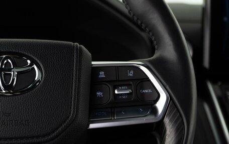 Toyota Land Cruiser, 2024 год, 12 990 000 рублей, 15 фотография