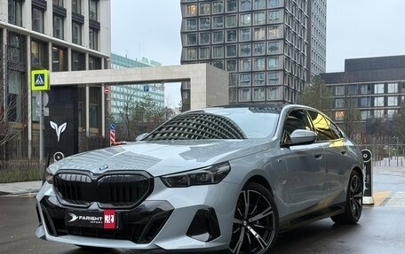 BMW 5 серия, 2023 год, 7 598 000 рублей, 1 фотография
