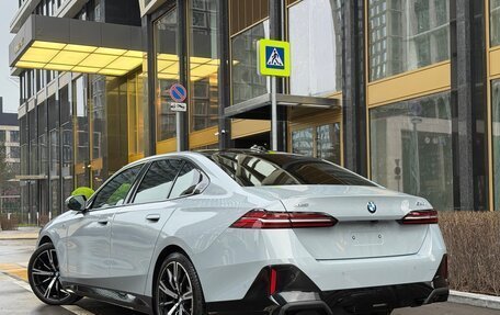 BMW 5 серия, 2023 год, 7 598 000 рублей, 6 фотография