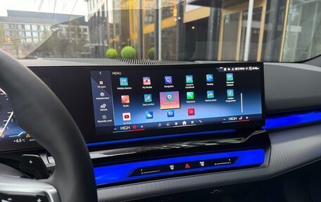 BMW 5 серия, 2023 год, 7 598 000 рублей, 13 фотография