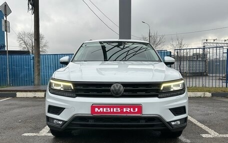 Volkswagen Tiguan II, 2017 год, 3 000 000 рублей, 1 фотография