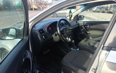 Volkswagen Polo VI (EU Market), 2012 год, 700 000 рублей, 8 фотография