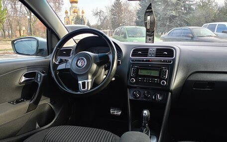 Volkswagen Polo VI (EU Market), 2012 год, 700 000 рублей, 6 фотография