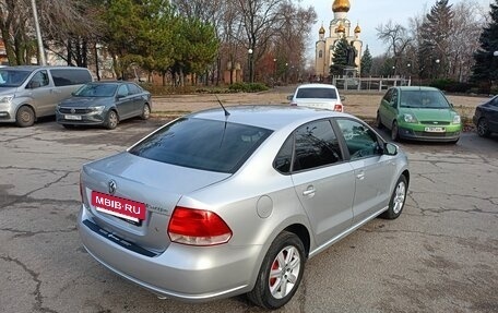 Volkswagen Polo VI (EU Market), 2012 год, 700 000 рублей, 3 фотография