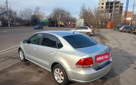 Volkswagen Polo VI (EU Market), 2012 год, 700 000 рублей, 4 фотография
