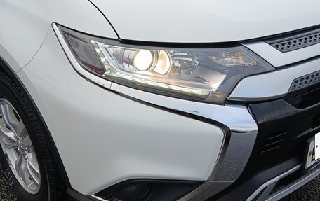 Mitsubishi Outlander III рестайлинг 3, 2019 год, 2 100 000 рублей, 12 фотография