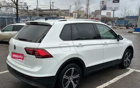Volkswagen Tiguan II, 2017 год, 3 000 000 рублей, 9 фотография