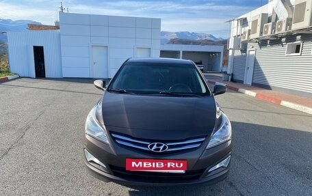 Hyundai Solaris II рестайлинг, 2016 год, 550 000 рублей, 2 фотография