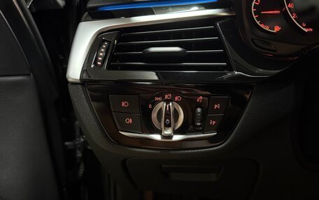 BMW 5 серия, 2018 год, 3 350 000 рублей, 9 фотография