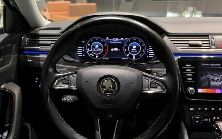 Skoda Superb III рестайлинг, 2019 год, 3 250 000 рублей, 25 фотография