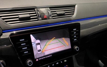 Skoda Superb III рестайлинг, 2019 год, 3 250 000 рублей, 28 фотография