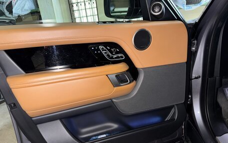 Land Rover Range Rover IV рестайлинг, 2021 год, 7 800 000 рублей, 10 фотография