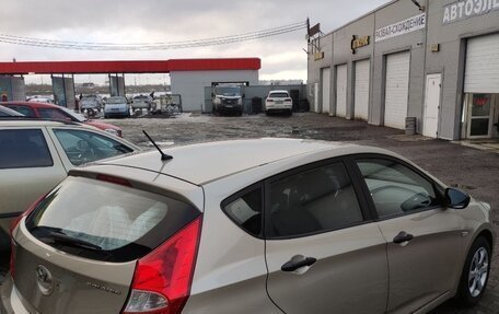 Hyundai Solaris II рестайлинг, 2011 год, 890 000 рублей, 4 фотография