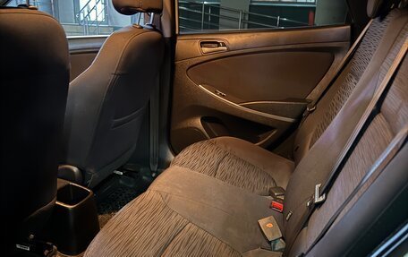 Hyundai Solaris II рестайлинг, 2015 год, 1 150 000 рублей, 5 фотография