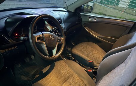 Hyundai Solaris II рестайлинг, 2015 год, 1 150 000 рублей, 4 фотография