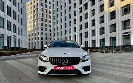 Mercedes-Benz E-Класс, 2018 год, 4 950 000 рублей, 2 фотография