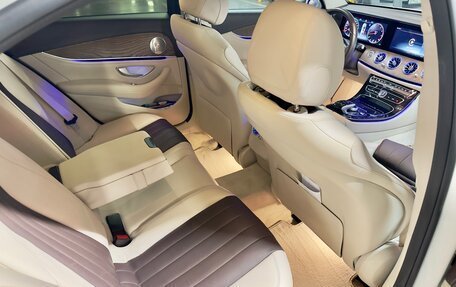 Mercedes-Benz E-Класс, 2018 год, 4 950 000 рублей, 21 фотография