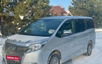 Toyota Esquire I, 2016 год, 2 000 000 рублей, 1 фотография