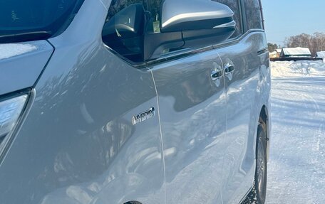 Toyota Esquire I, 2016 год, 2 000 000 рублей, 8 фотография