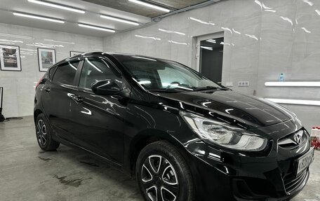 Hyundai Solaris II рестайлинг, 2012 год, 558 000 рублей, 3 фотография