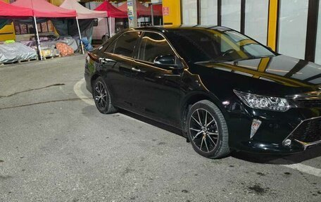 Toyota Camry, 2018 год, 2 500 000 рублей, 2 фотография