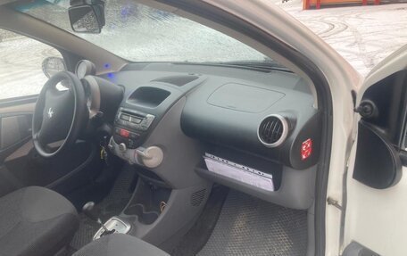 Peugeot 107 I рестайлинг, 2007 год, 290 000 рублей, 11 фотография