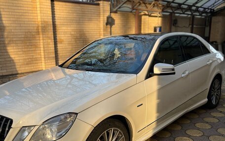 Mercedes-Benz E-Класс, 2011 год, 1 600 000 рублей, 8 фотография