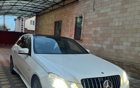 Mercedes-Benz E-Класс, 2011 год, 1 600 000 рублей, 11 фотография