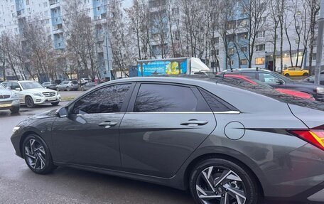 Hyundai Elantra, 2023 год, 2 400 000 рублей, 5 фотография
