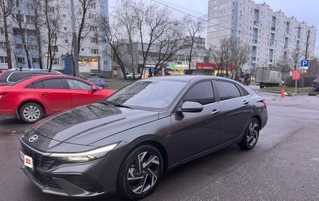 Hyundai Elantra, 2023 год, 2 400 000 рублей, 4 фотография