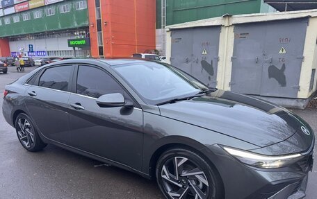 Hyundai Elantra, 2023 год, 2 400 000 рублей, 8 фотография