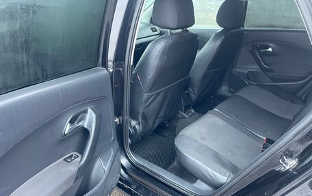 Volkswagen Polo VI (EU Market), 2013 год, 700 000 рублей, 15 фотография