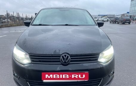 Volkswagen Polo VI (EU Market), 2013 год, 700 000 рублей, 4 фотография