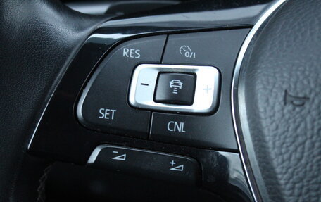 Volkswagen Multivan T6 рестайлинг, 2018 год, 4 950 000 рублей, 7 фотография