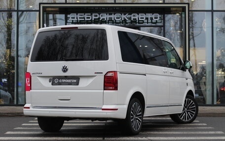 Volkswagen Multivan T6 рестайлинг, 2018 год, 4 950 000 рублей, 4 фотография