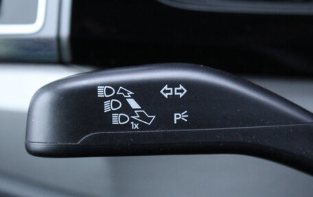 Volkswagen Multivan T6 рестайлинг, 2018 год, 4 950 000 рублей, 16 фотография