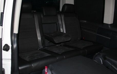 Volkswagen Multivan T6 рестайлинг, 2018 год, 4 950 000 рублей, 18 фотография