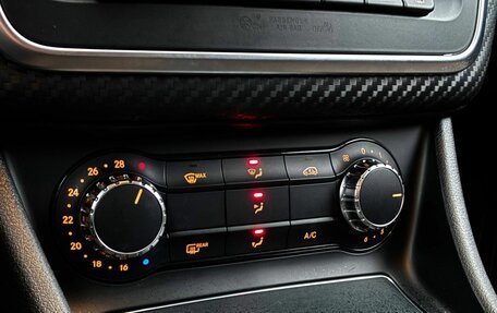 Mercedes-Benz GLA, 2017 год, 2 250 000 рублей, 15 фотография