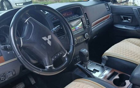 Mitsubishi Pajero IV, 2007 год, 1 800 000 рублей, 2 фотография