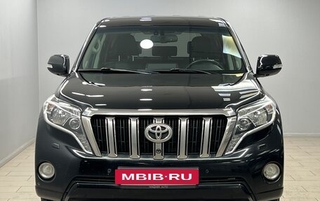 Toyota Land Cruiser Prado 150 рестайлинг 2, 2015 год, 3 299 000 рублей, 6 фотография