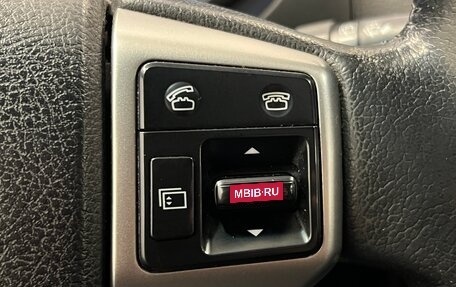 Toyota Land Cruiser Prado 150 рестайлинг 2, 2015 год, 3 299 000 рублей, 10 фотография