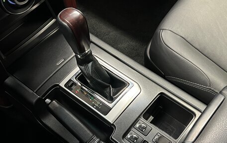 Toyota Land Cruiser Prado 150 рестайлинг 2, 2015 год, 3 299 000 рублей, 22 фотография