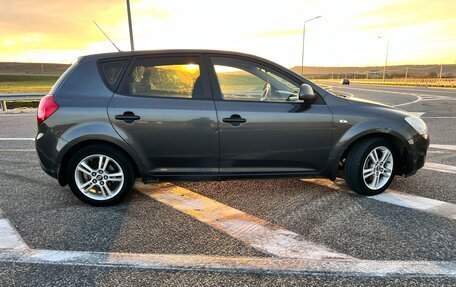 KIA cee'd I рестайлинг, 2008 год, 650 000 рублей, 30 фотография