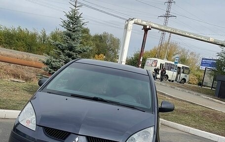 Mitsubishi Colt VI рестайлинг, 2004 год, 360 000 рублей, 2 фотография