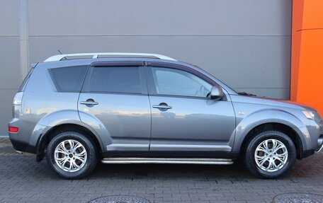 Mitsubishi Outlander III рестайлинг 3, 2008 год, 1 099 000 рублей, 3 фотография