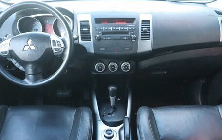 Mitsubishi Outlander III рестайлинг 3, 2008 год, 1 099 000 рублей, 6 фотография