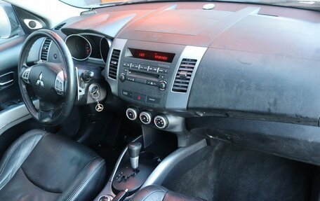 Mitsubishi Outlander III рестайлинг 3, 2008 год, 1 099 000 рублей, 11 фотография