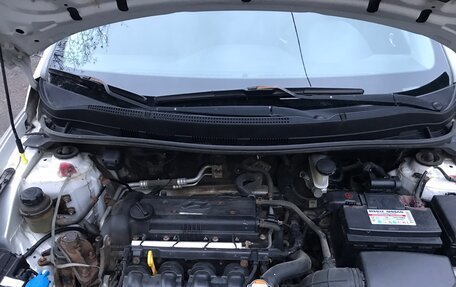 Hyundai Solaris II рестайлинг, 2011 год, 660 000 рублей, 11 фотография