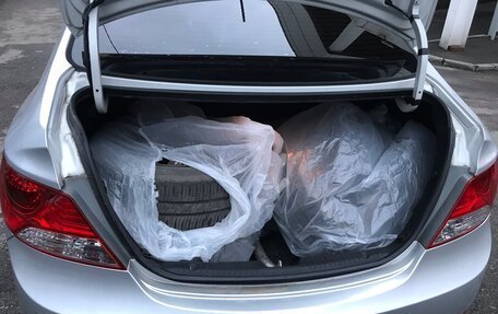 Hyundai Solaris II рестайлинг, 2011 год, 660 000 рублей, 12 фотография