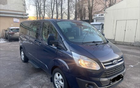 Ford Tourneo Custom I рестайлинг, 2016 год, 2 500 000 рублей, 3 фотография
